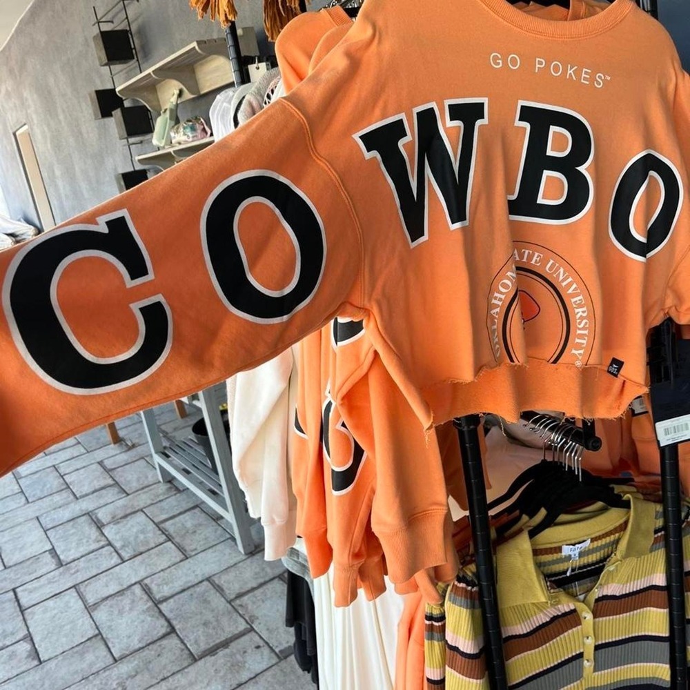 Gameday Social OSU Cowboys Cropped Crewneck GO POKES WBO Sz L NWT - Picture 3 of 8